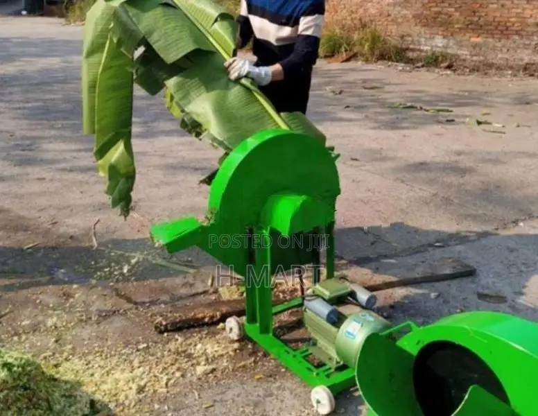කෙසෙල් ගස් කැබලි කරන යන්ත්‍රය ( Banana Tree Shredder )