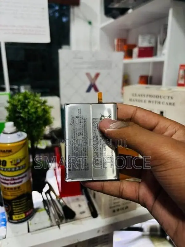 Sony Xperia XZ2 Battery