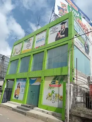 Building for sale in Peliyagoda