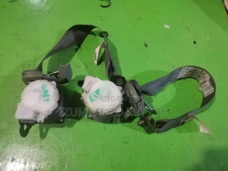 Daihatsu Mira L700 Seat Belt Set