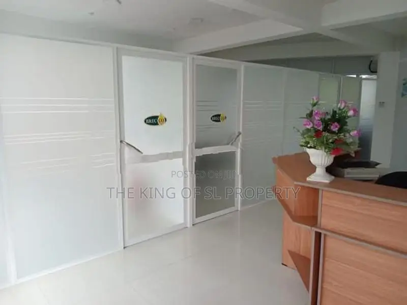 Building for sale in Peliyagoda