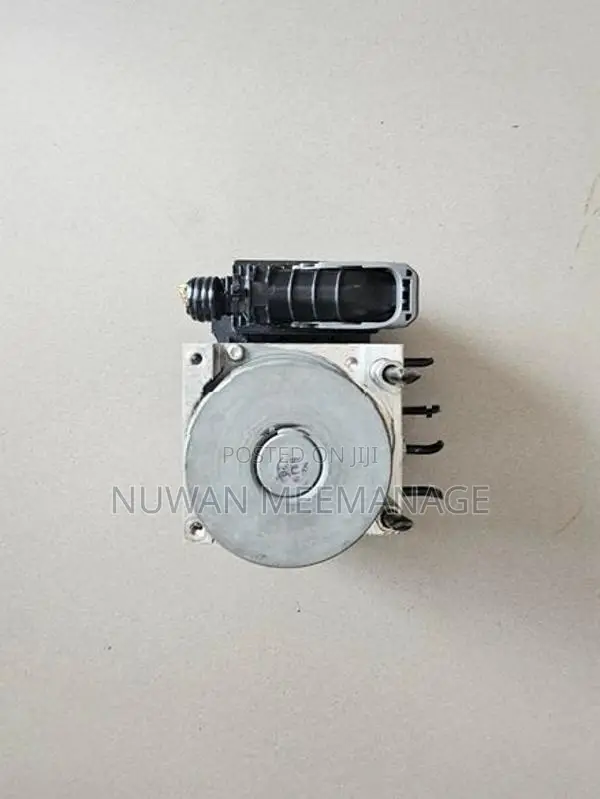Nissan X Trail T32 ABS module and Motor