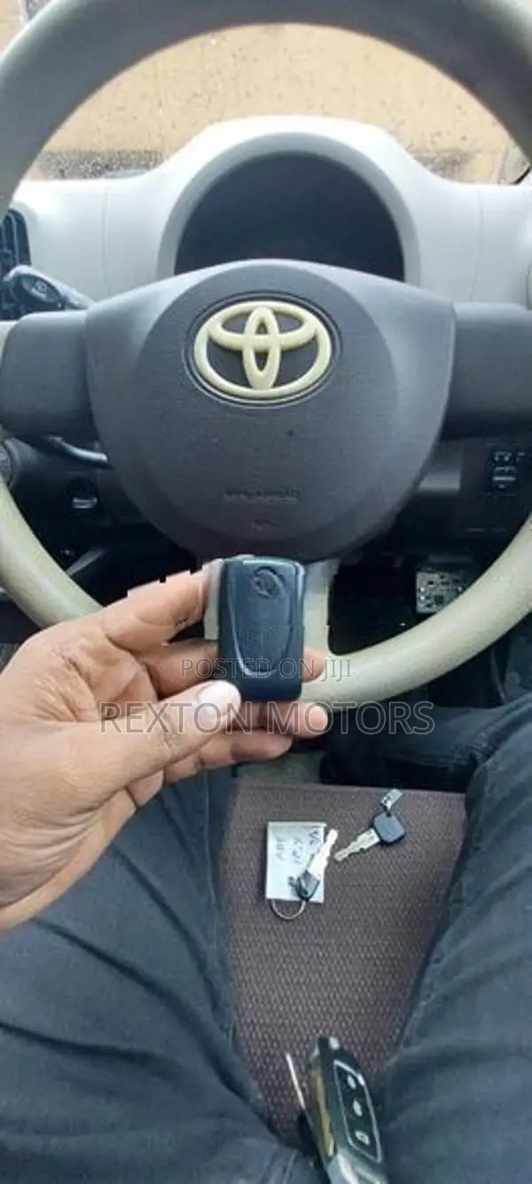 Toyota Passo Smart Key