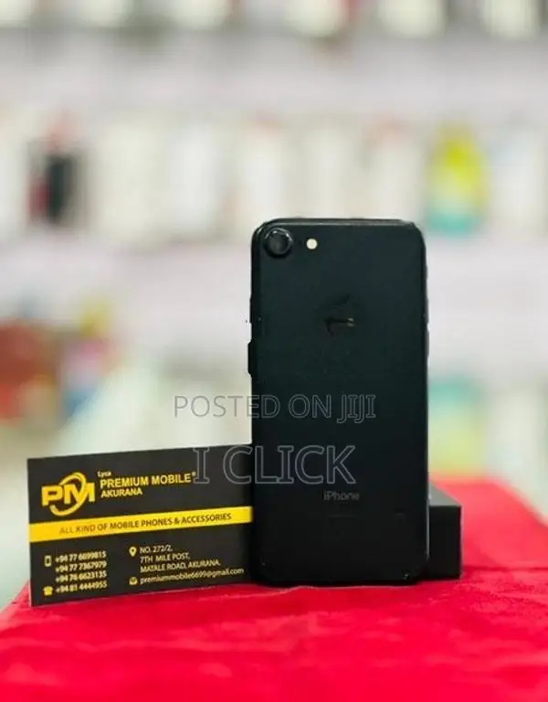 Apple iPhone 7 128GB (Used)
