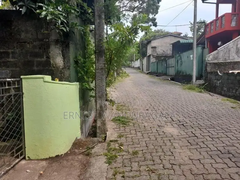 Land with House for Sale in Maharagama