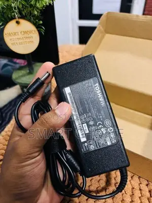 Toshiba 19V 4.74A Laptop Charger Adapter