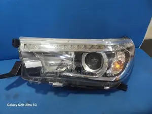 Toyota Hilux Revo Head Lamp L R