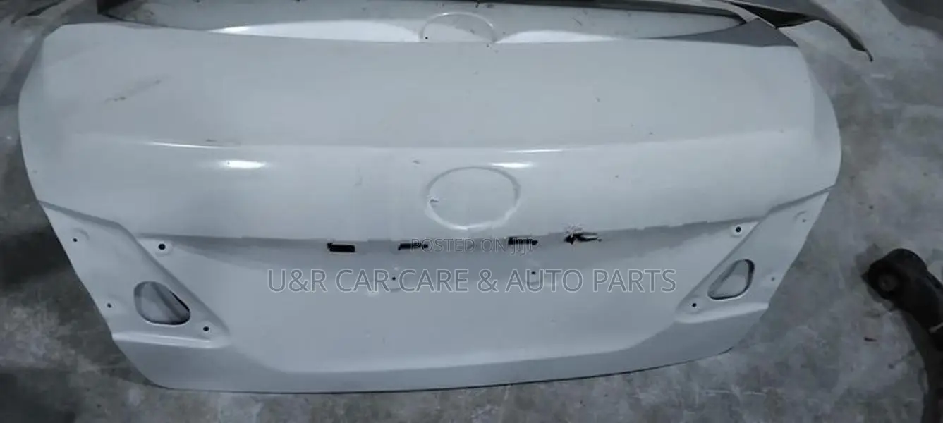Toyota Premio Dicky Door Panel