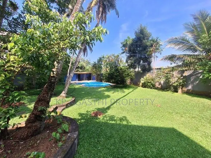 60 P Large Garden with House for Sale in Battaramulla