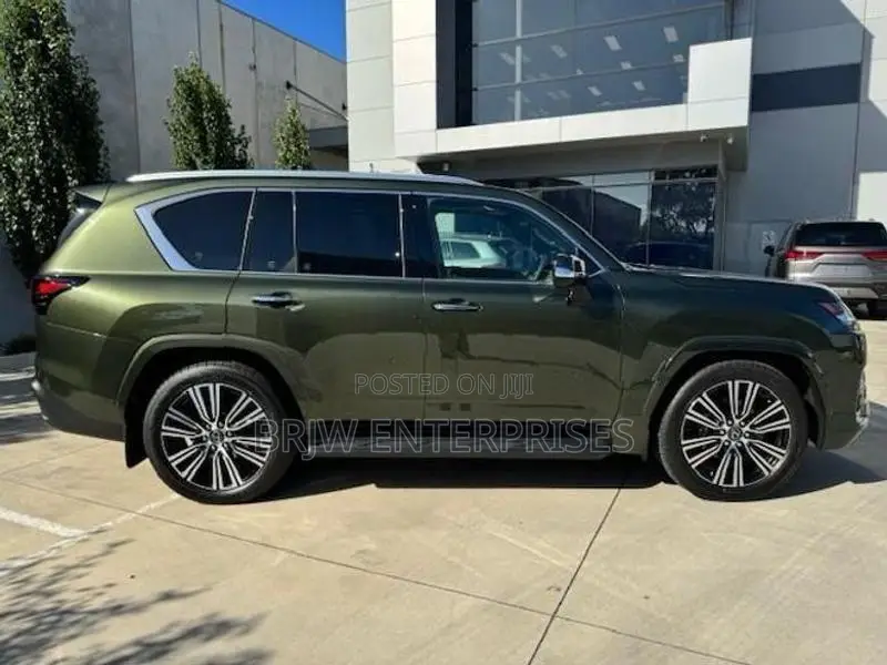 Lexus Land Cruiser LX 500/600 2025