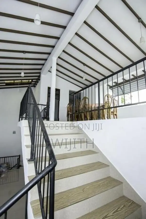 House for Sale in Talawatugoda