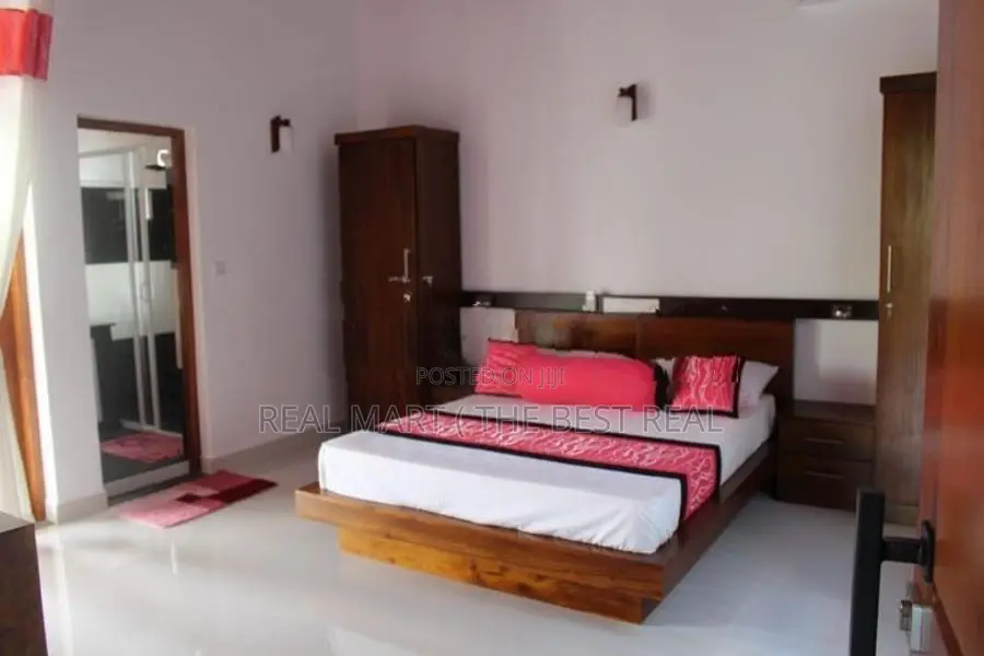 Thalawathugoda : New 4 A/C BR (18.6P) High Luxury Modern House for Sal