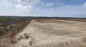 Puttalam : 10 Acres Salt Farm for sale at Madurankuliya
