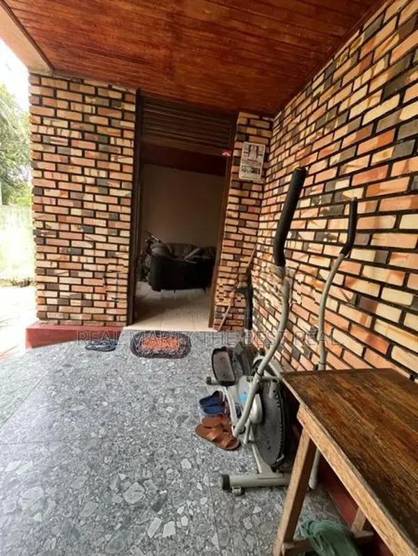 Kaduwela : 3BR (7P) Luxury House for Sale in Near SLIIT ,Kothalawela