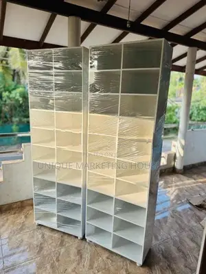 Modern 6ft 20pcs White MDF Smart Racks