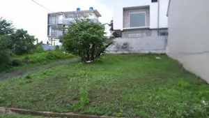 7.25 super land kaduwela highway entrance