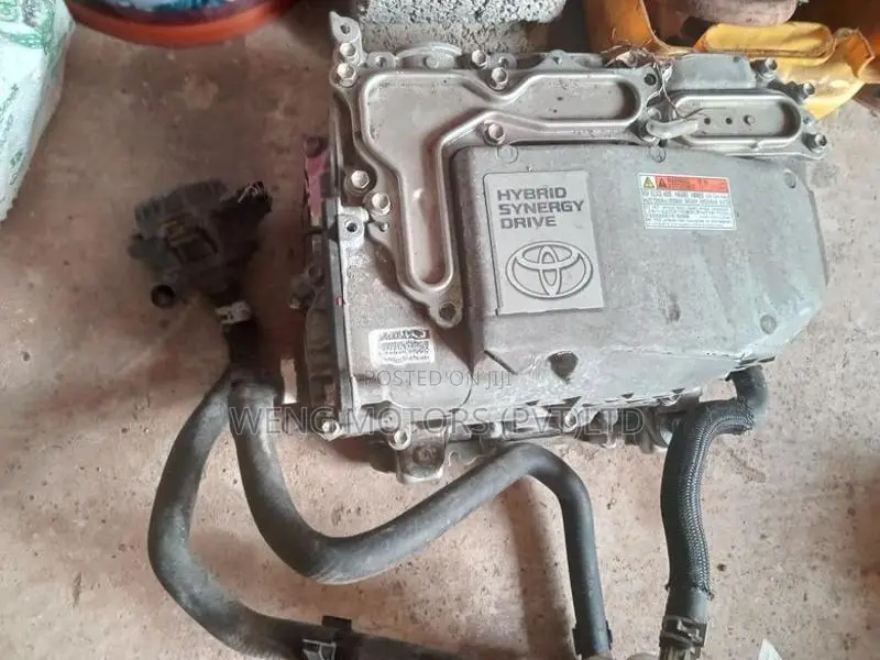 Toyota NHP10 Aqua Inverter (Q)