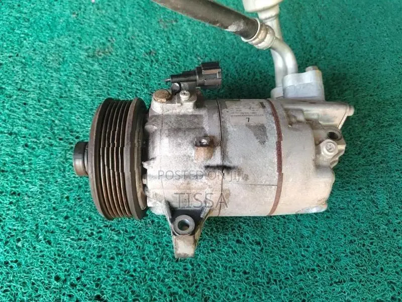 Nissan Bluebird G11 MR20 AC Compressor