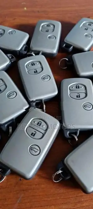 Land Crusher Prado Smart Key