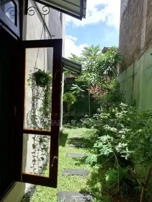 Kaduwela : 3BR (6P) Luxury House for Sale at Welivita