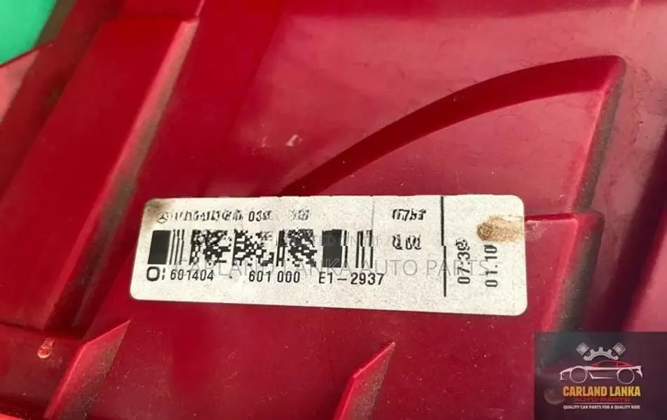 Mercedes Benz C250 W204 Auto Petrol (2011) - Tail Lights