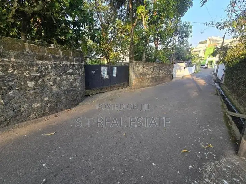 14.15P Residential Bare Land For Sale In Nawala