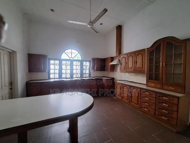 26p Super Land with House for Sale in Colombo 7