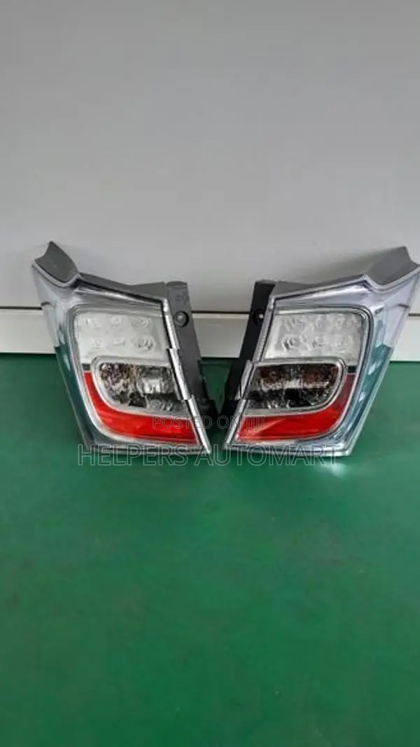 Honda Freed GP3 Tail Light