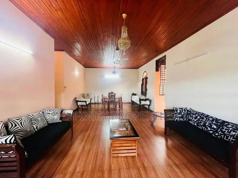 (AF995) A beautiful two storied Villa Sale At Battaramulla
