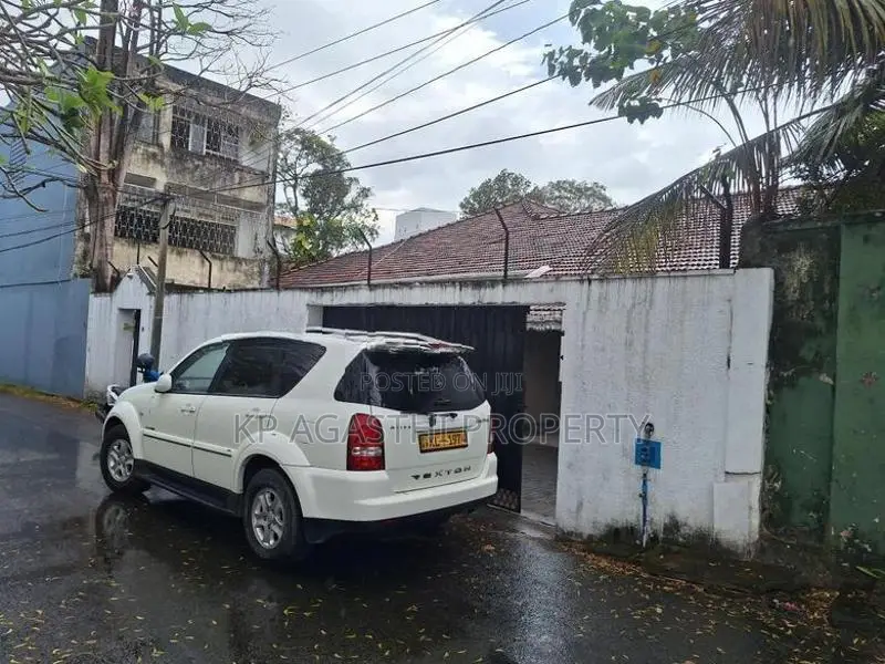 26p Super Land with House for Sale in Colombo 7