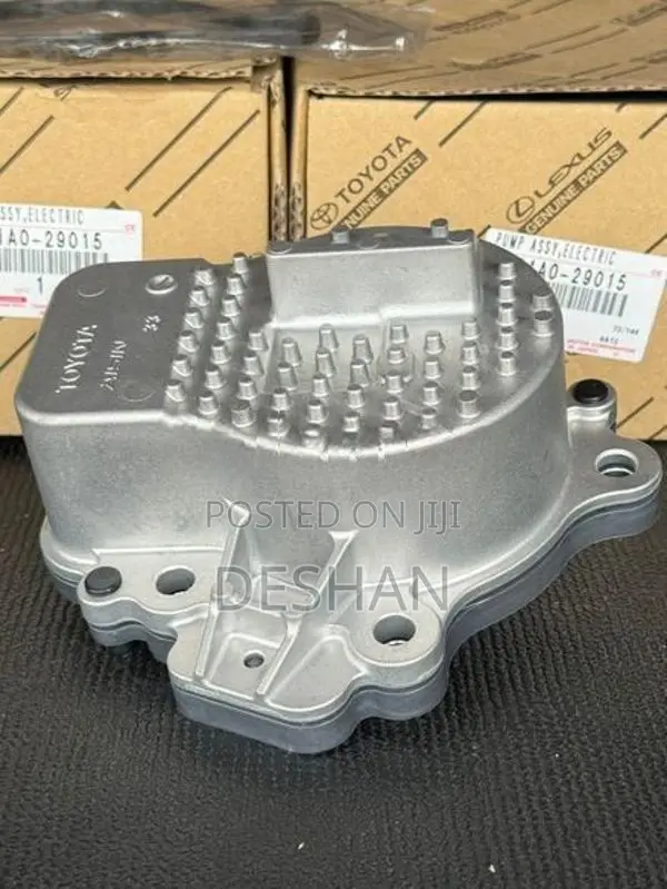 Toyota Engine Coolent pump water Genuine