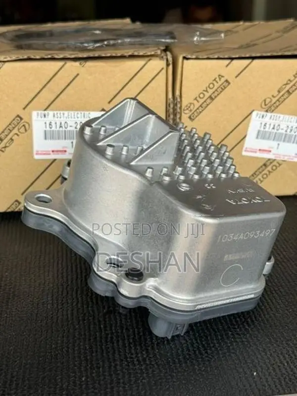 Toyota Engine Coolent pump water Genuine