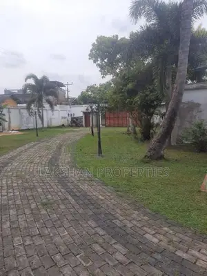 Land For Sale In Boralesgamuwa අබේරත්න මාවත (Commercial Property )