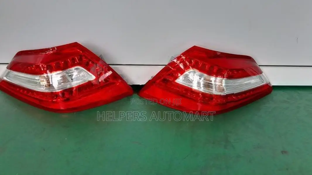 Nissan Teana J32 Tail Light