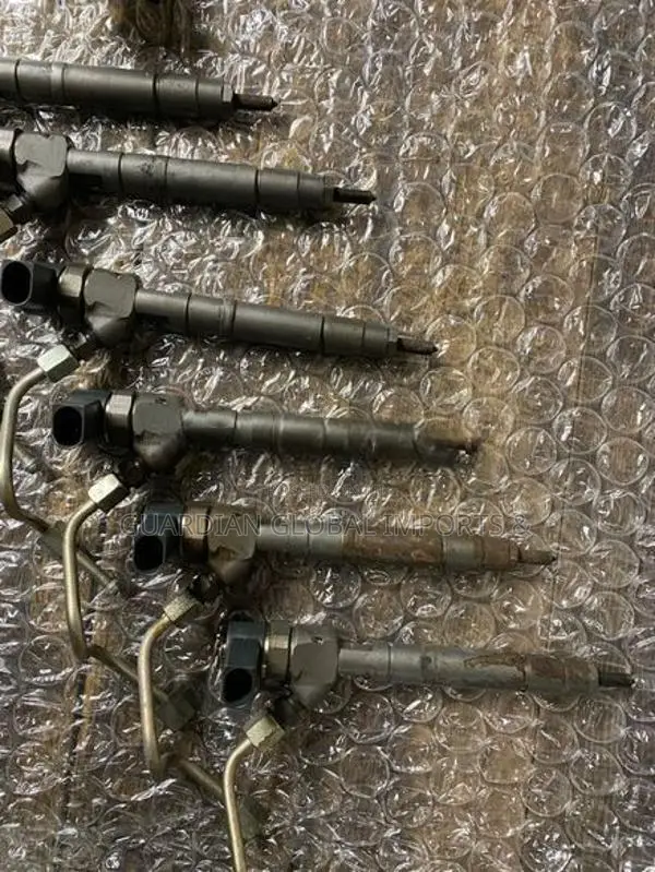 Mercedes Benz S320 Diesel injector