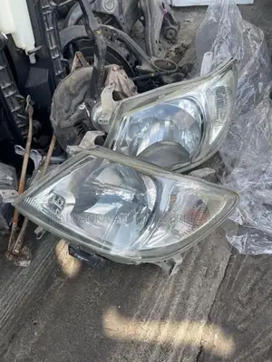 Toyota Hilux Vigo Headlight