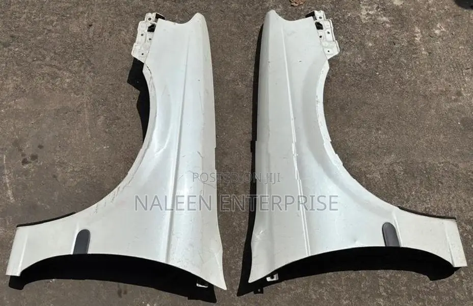 Nissan FB15 Fenders