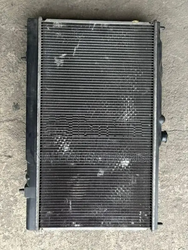 Mitsubishi Lancer CS2 Auto Radiator