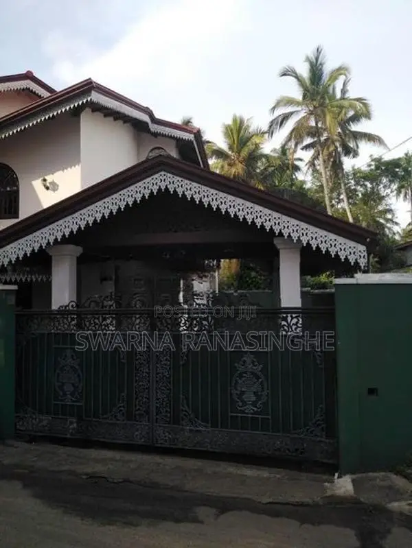 4 Bed Modern House for Sale in Welisara Katunayake