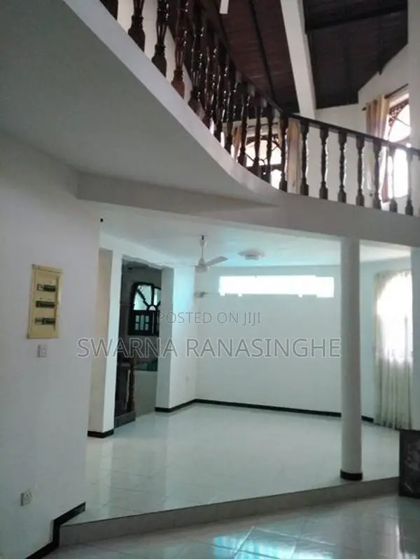 4 Bed Modern House for Sale in Welisara Katunayake