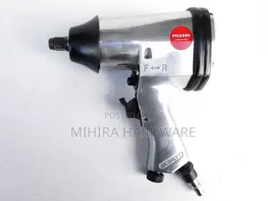 Picasso WF-002A 1/2" Impact Wrench with Sockets / Plastic Box power to