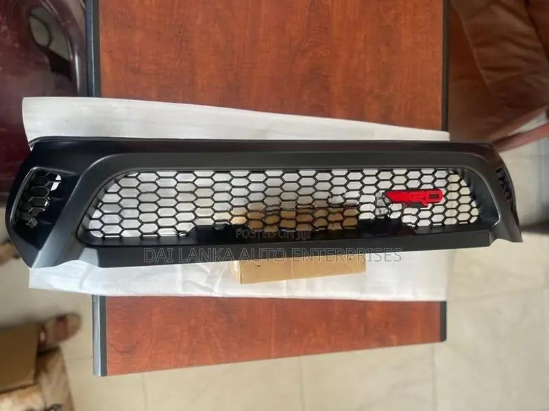 Toyota Hilux Revo TRD Grille