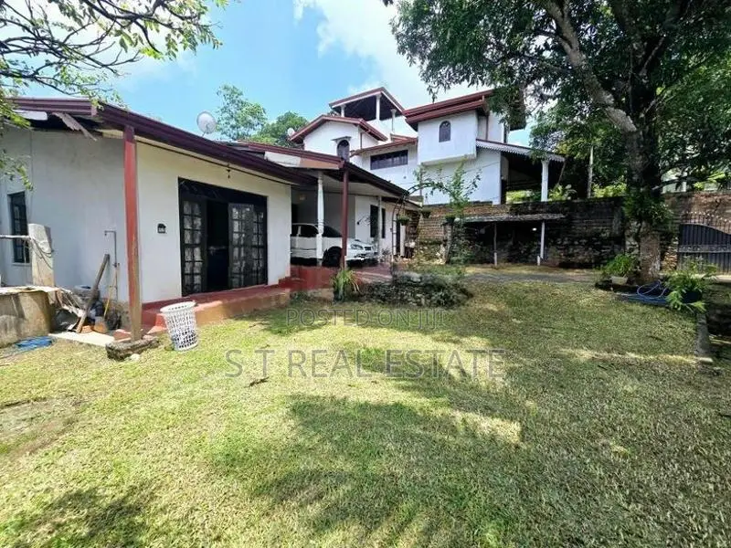 20P Land & Old House For Sale In Pannipitiya