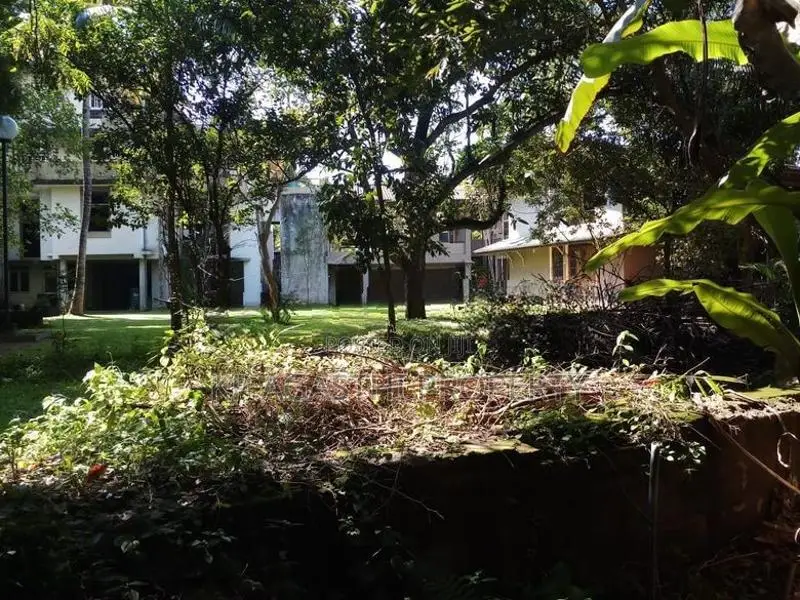 Super Land with 2st House for Sale in Kohuwala