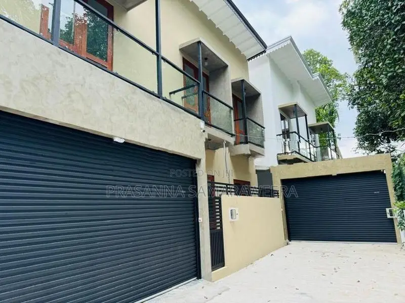සුඛෝපභෝගී නවීනතම සුවිසල් දෙමහල් නිවස විකිණීමට piliyandala