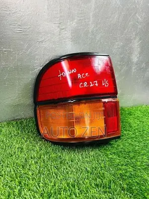 CR-27 Townace Lotto Tail Light