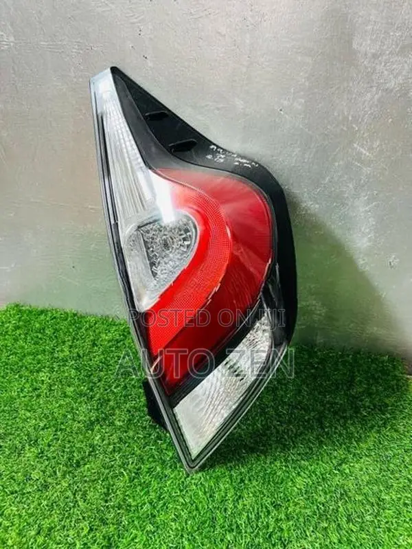Aqua X Urban Tail Light Right Side