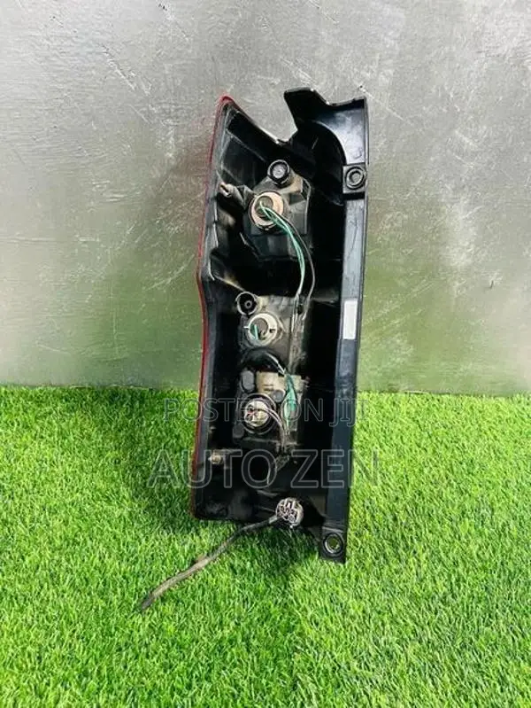 E26 TAIL LIGHT