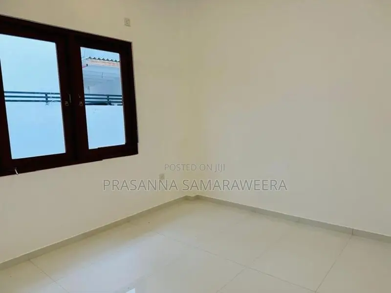 සුඛෝපභෝගී නවීනතම සුවිසල් දෙමහල් නිවස විකිණීමට piliyandala