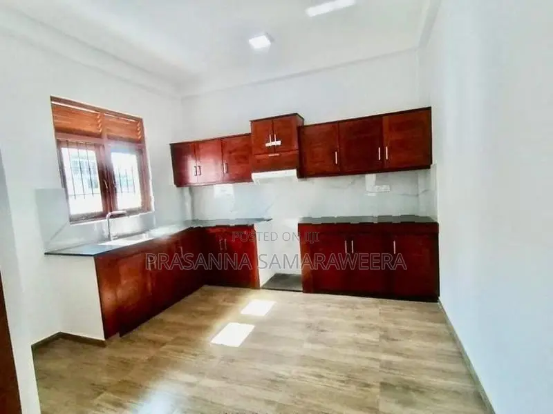 New solid Modern super luxury House-piliyandala